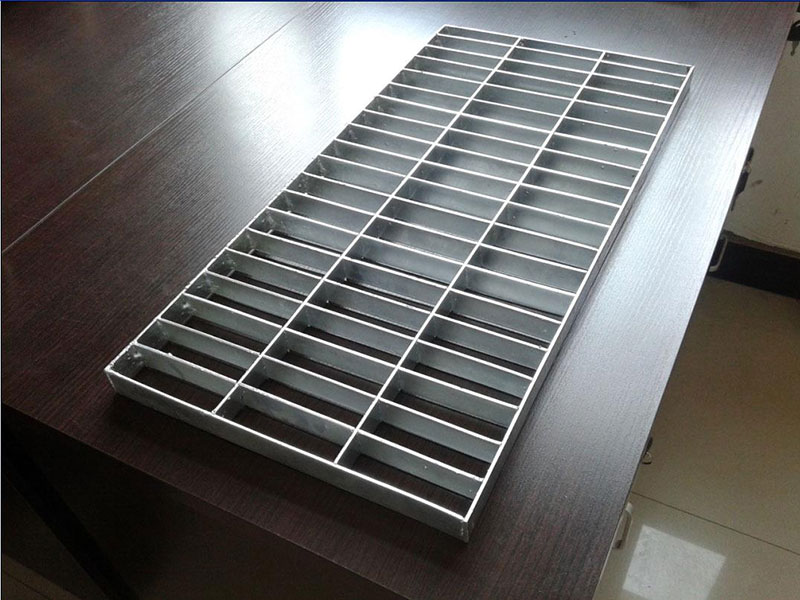 鋼格板產(chǎn)品成為了城市建設在飛速的發(fā)展的見證者